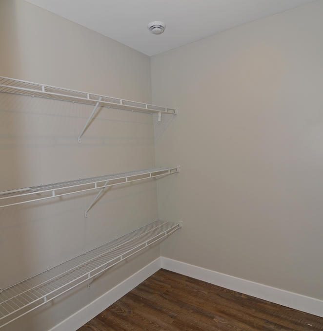 173 Cambridge St London ON N6H-large-009-5-Pantry-663x1000-72dpi