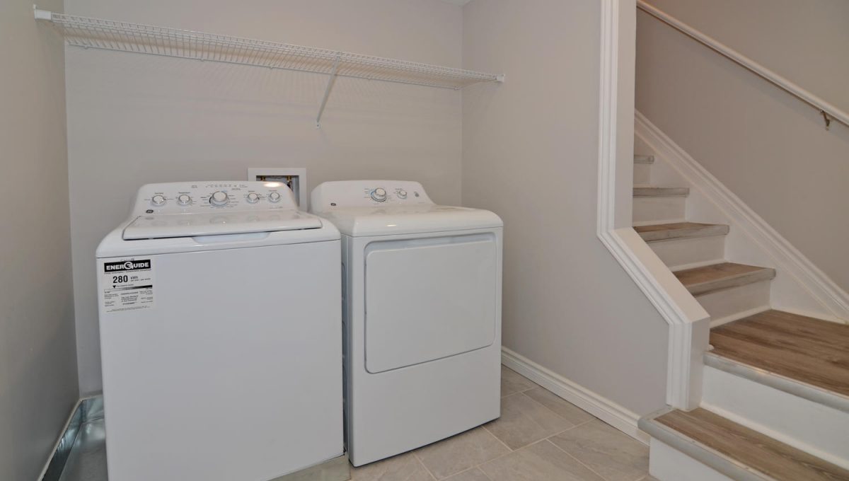 407 Rippleton Rd London ON N6G-large-015-10-Laundry Room-1500x994-72dpi