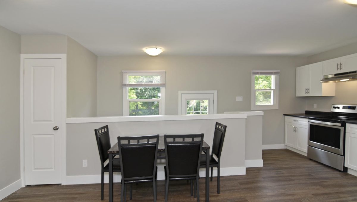 1597 Hansuld Street London ON-large-009-031-Dining Area-1500x1000-72dpi